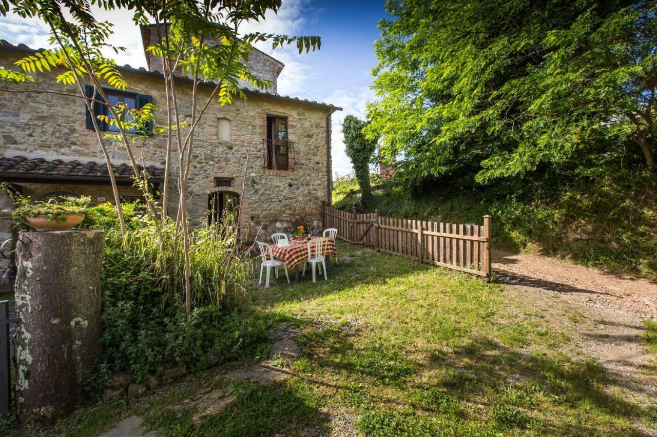 Villa Rustico In Pietra Chianni Exterior foto